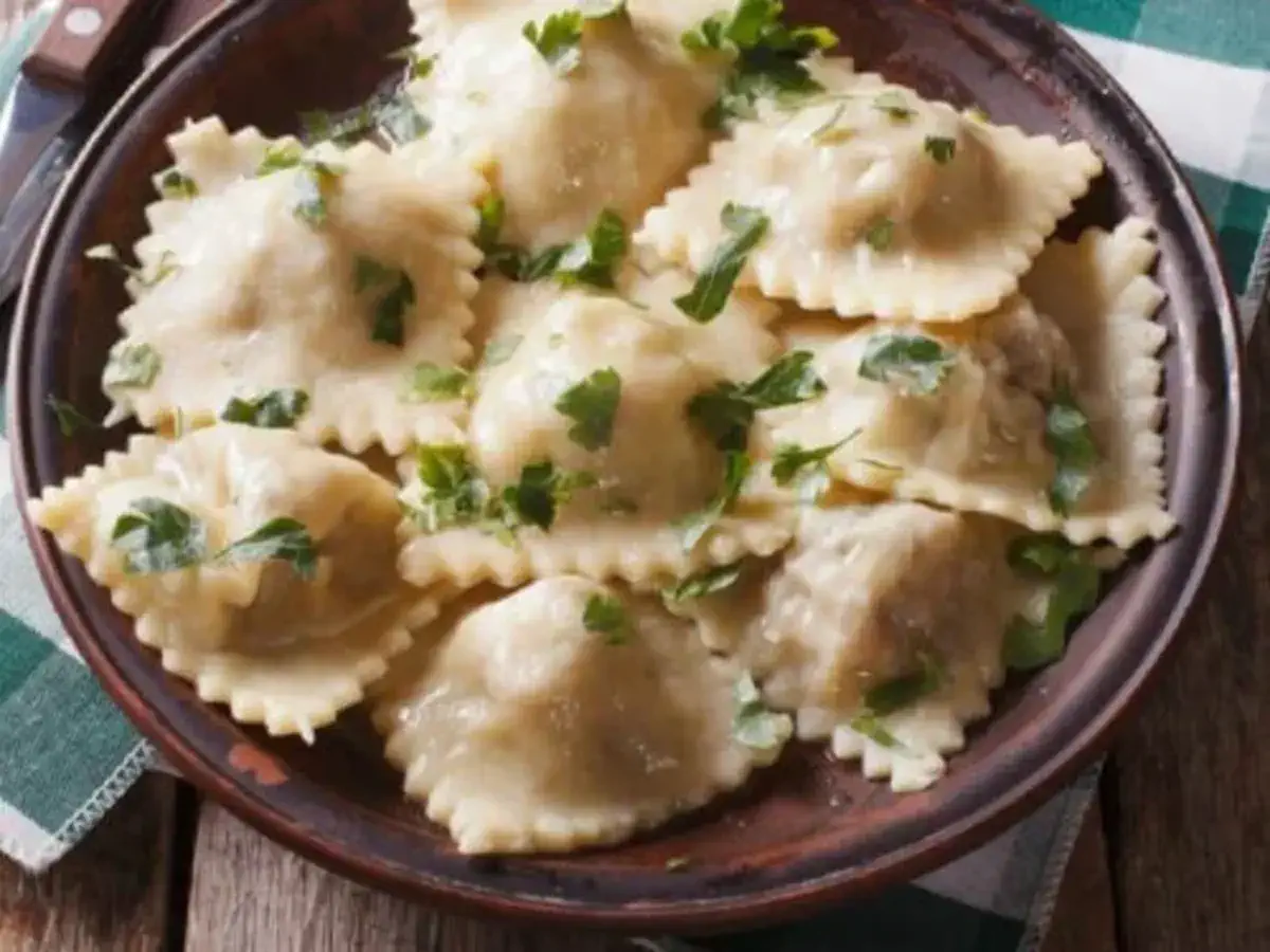 The Ultimate Guide to Making Homemade Ravioli: Tips and Tricks