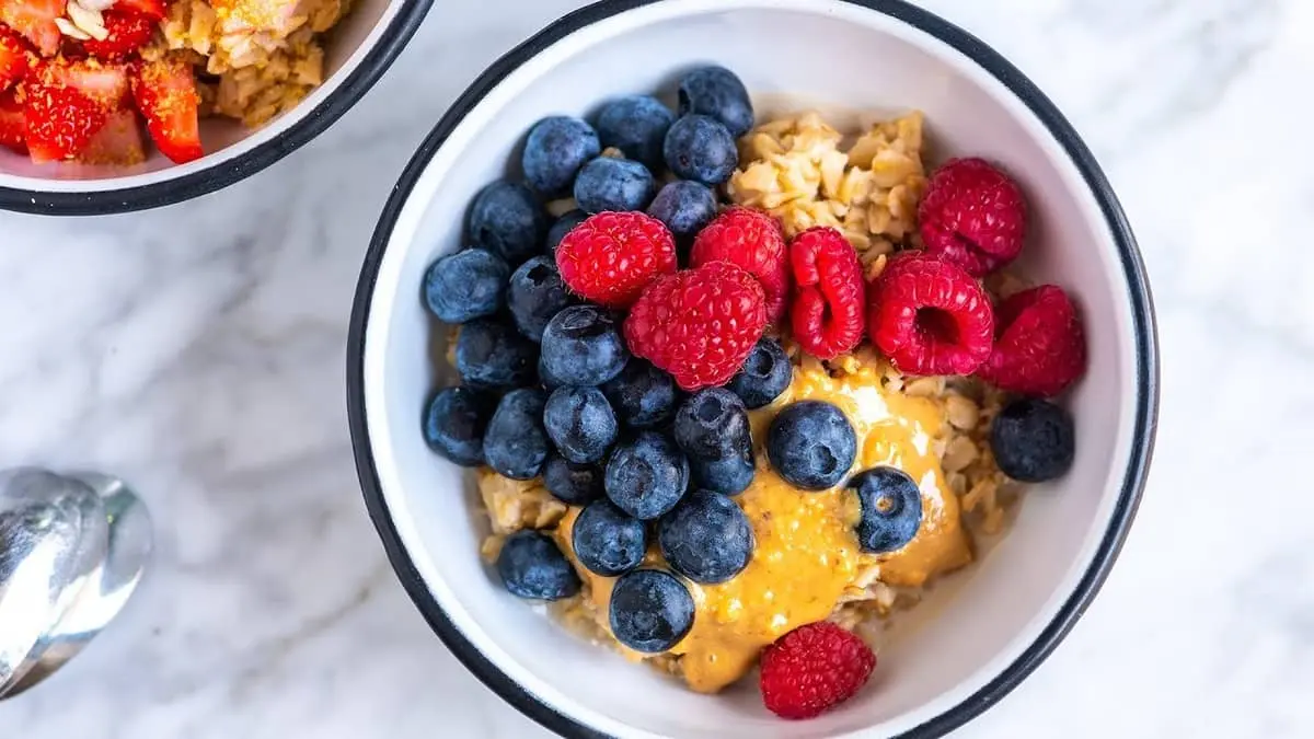 Healthy Oatmeal Toppings: Boost Your Breakfast with These Ideas