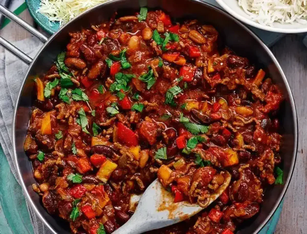 Chilli Con Carne Recipe: A Hearty Delight with Sophia AI Chef at Starlight Recipes