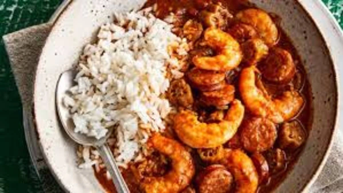 Gumbo with Sausage and Shrimp: A Southern Delight