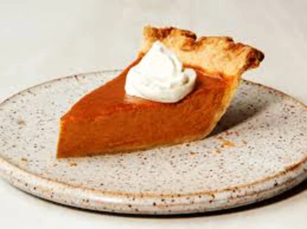 Pumpkin Pie: A Slice of Autumn Bliss
