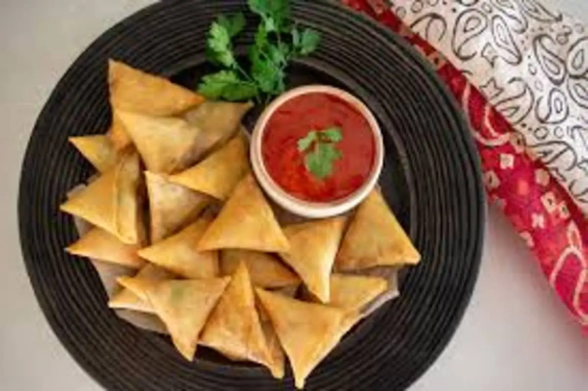 Irresistible Chicken Samosas: A Culinary Delight